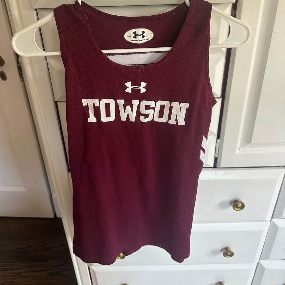 Towson running shirt